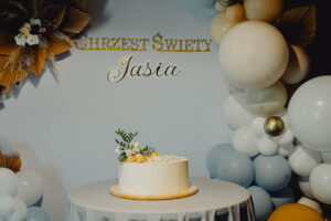 Tort na przyjęciu chrztu świętego w Majątku Howieny.